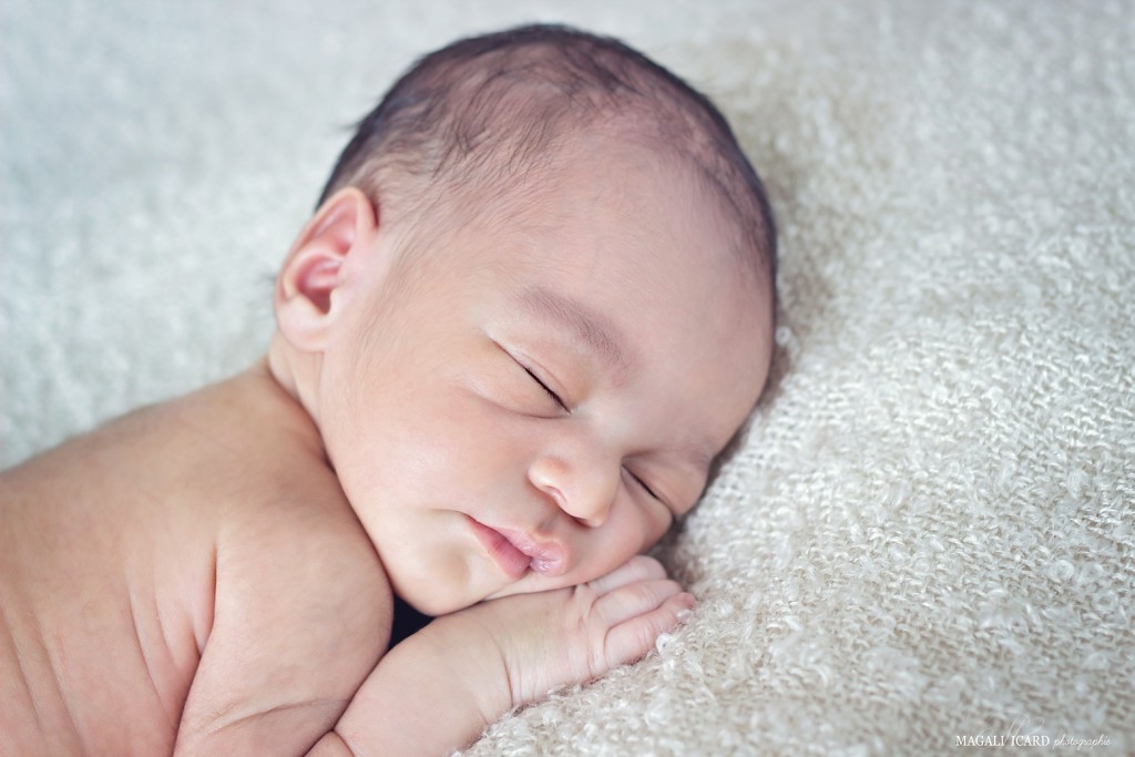 Seance photos d'un nouveau-né près de Grenoble